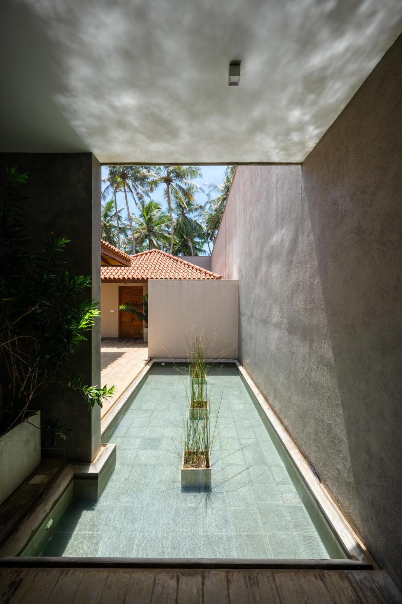 Kirana - A Santani Villa Bentota Bagian luar foto