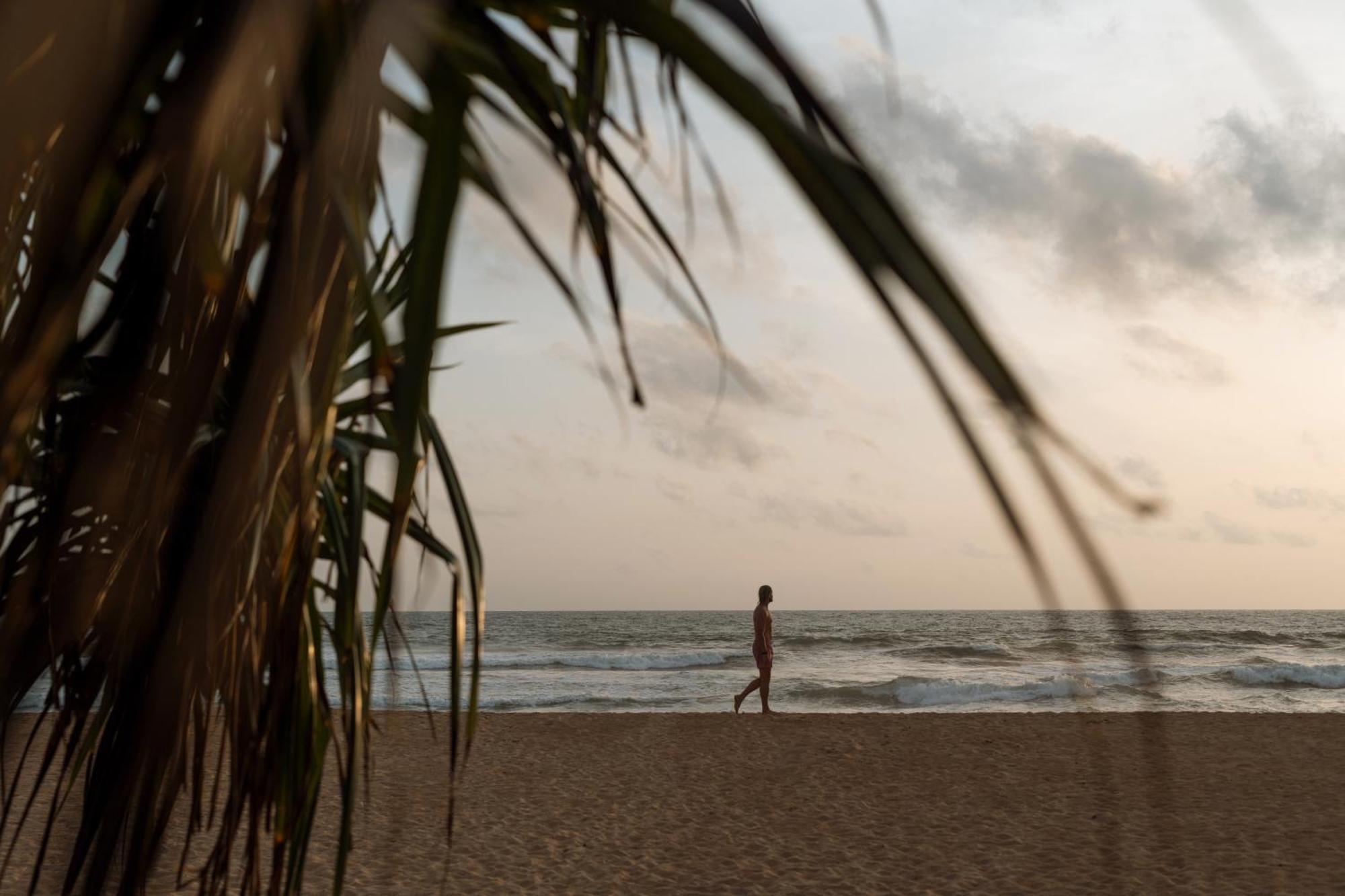 Kirana - A Santani Villa Bentota Bagian luar foto